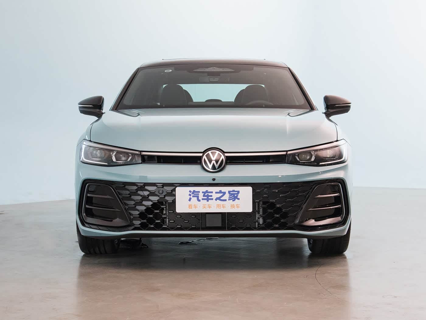 VOLKSWAGEN PASSAT — фото 2