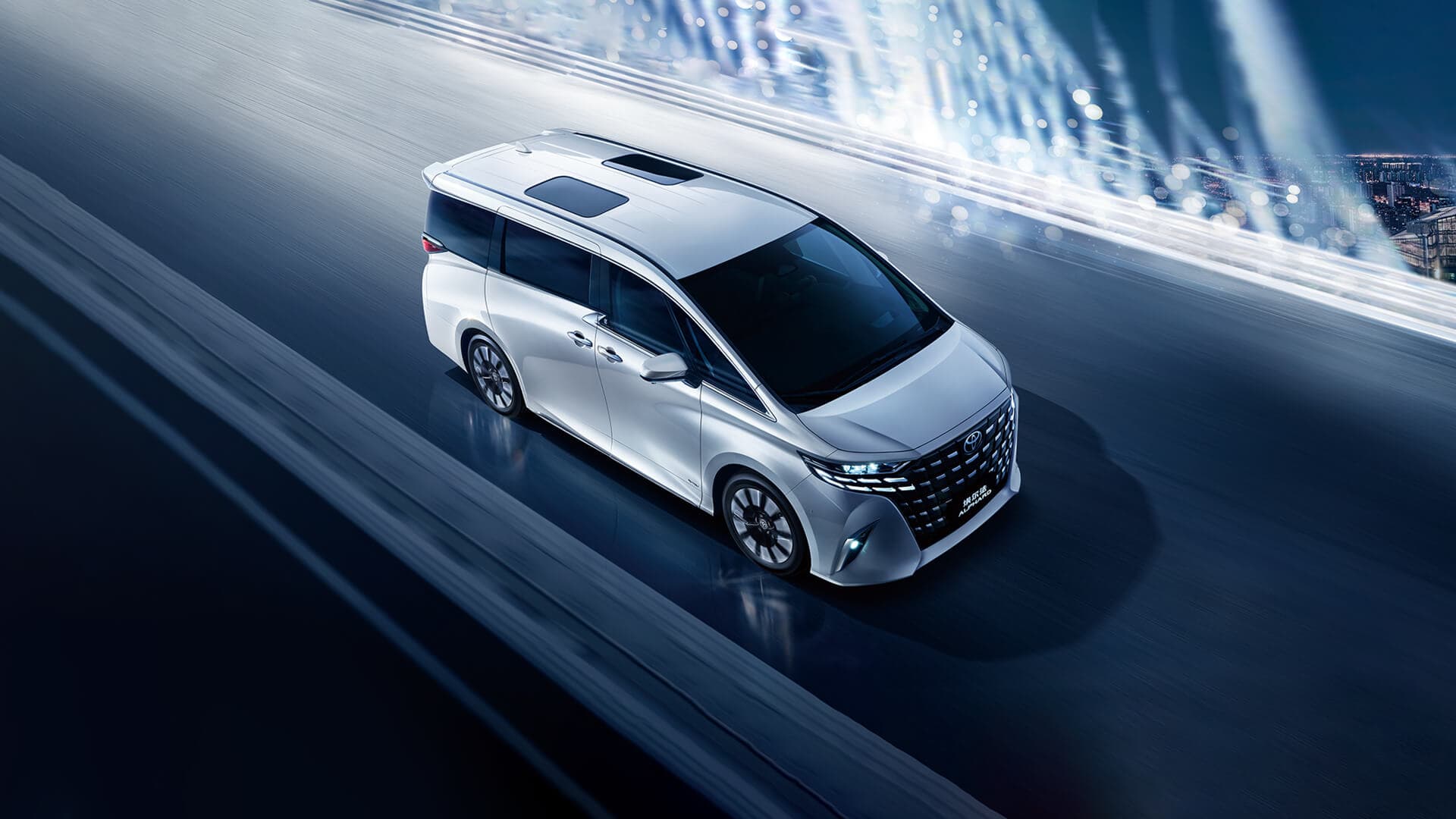 TOYOTA ALPHARD — фото 3