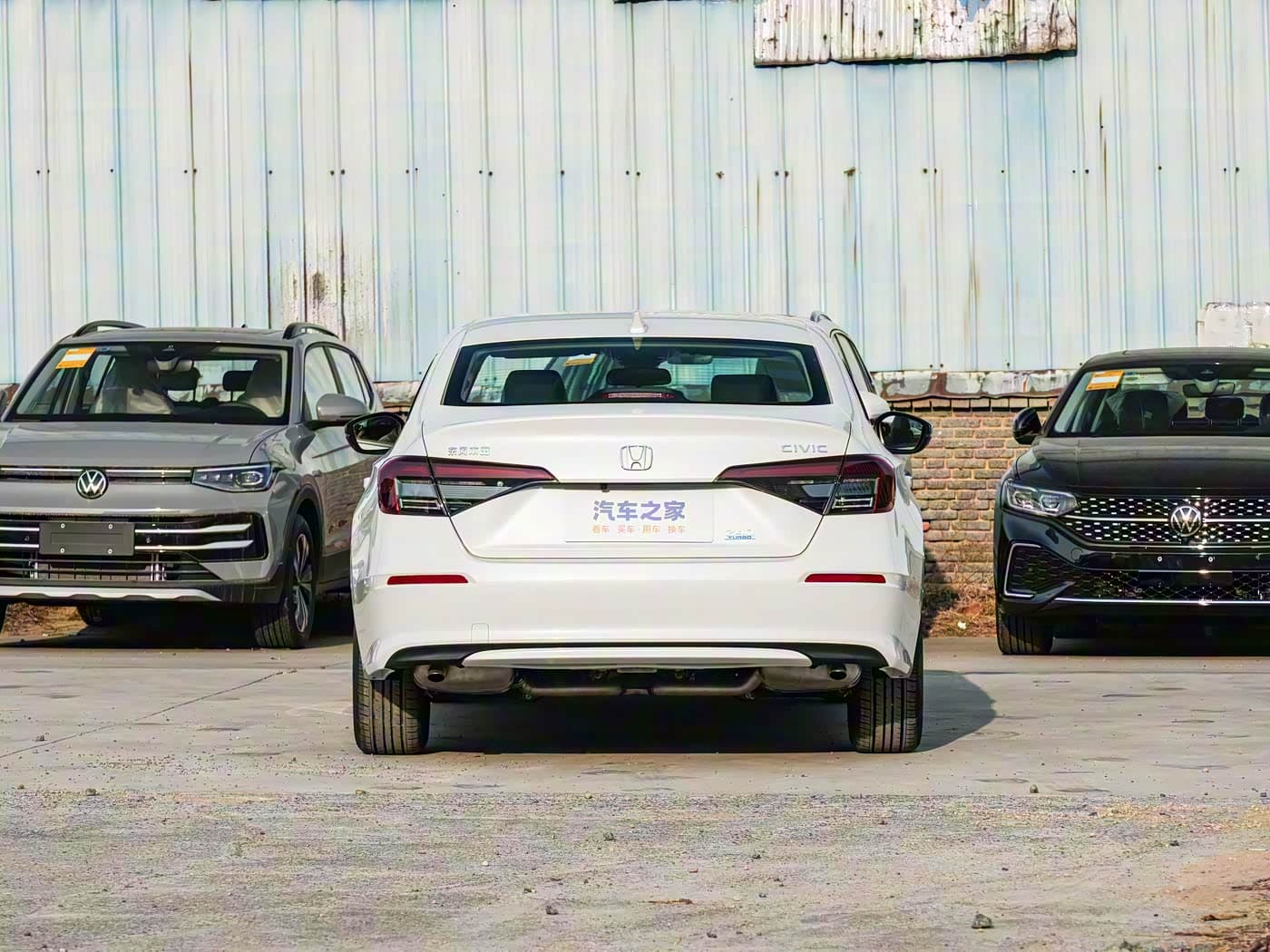 HONDA CIVIC — фото 4