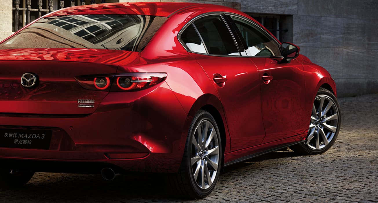 MAZDA 3 — фото 4