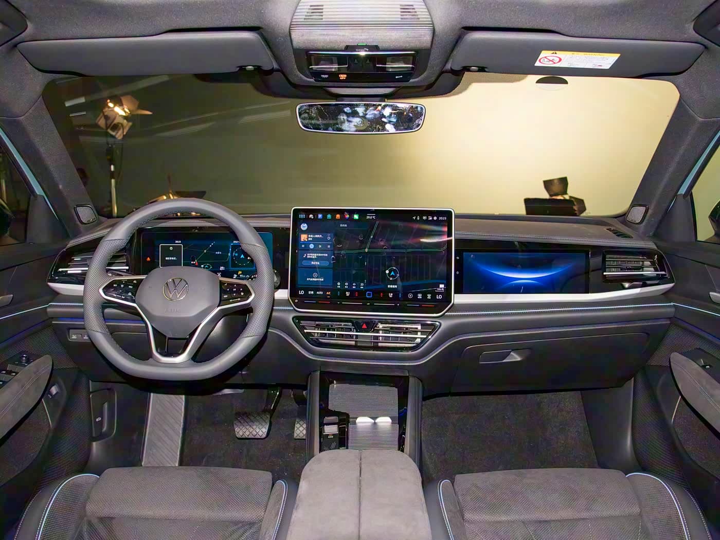 VOLKSWAGEN PASSAT — фото 6