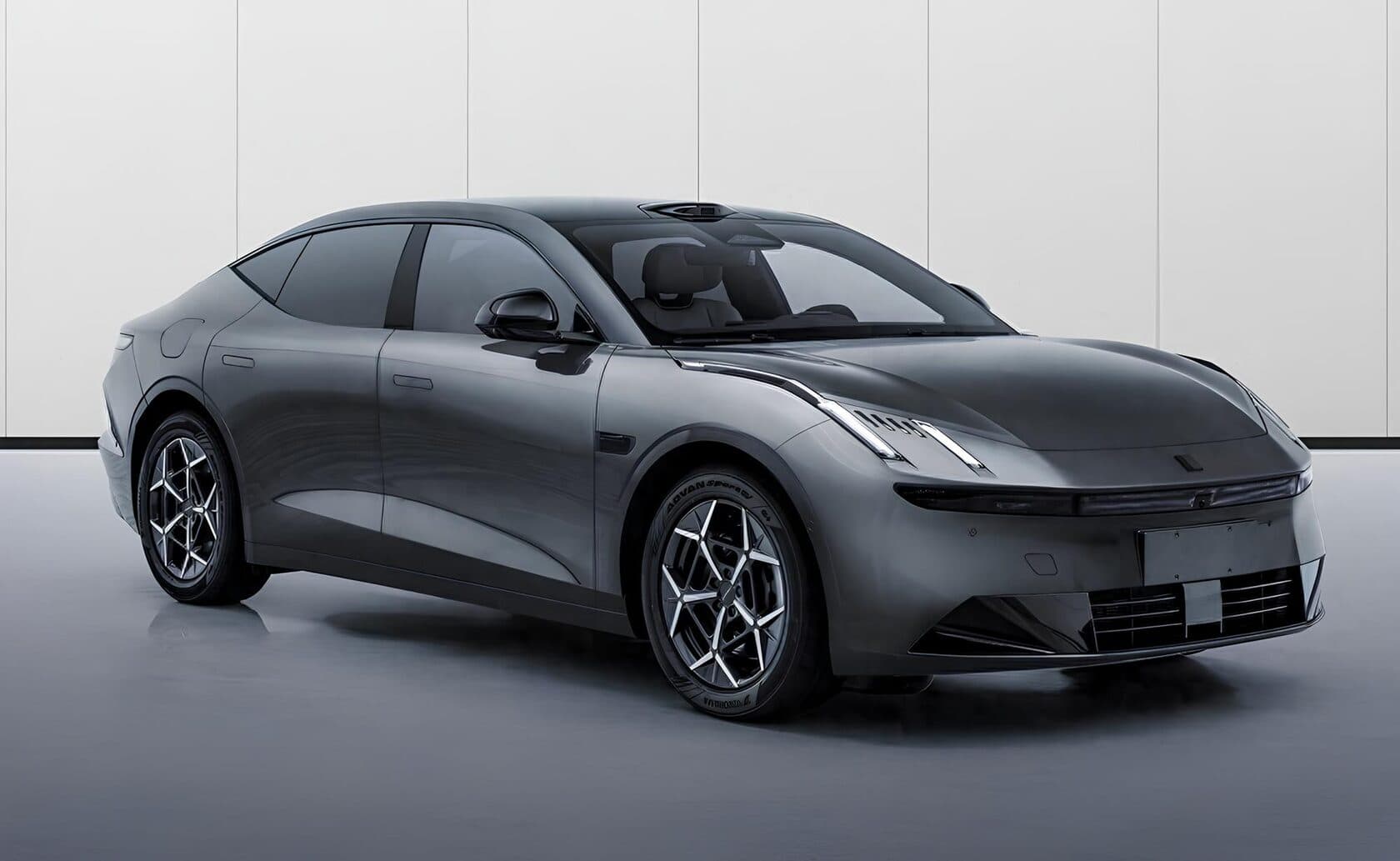 LYNK&CO 10 EM-P