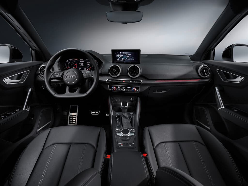 AUDI Q2 1.5 35 TFSI S — фото 4