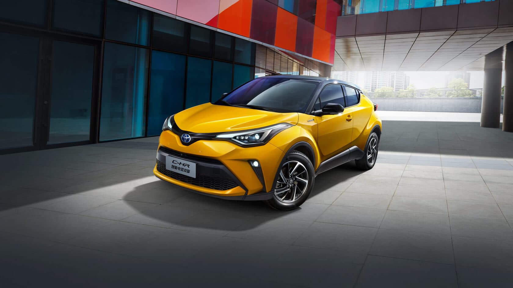 TOYOTA C-HR HYBRID