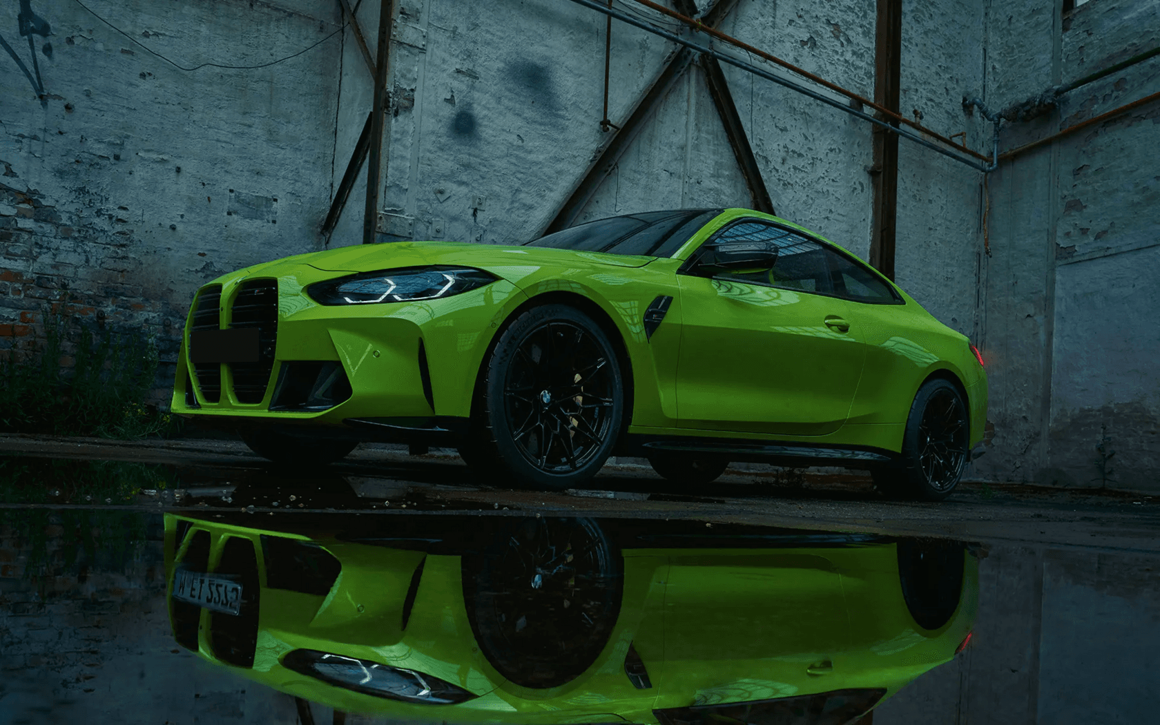 BMW M4 COMPETITION