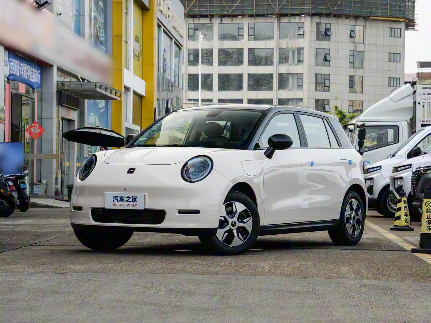 JAC YTTRIUM 3