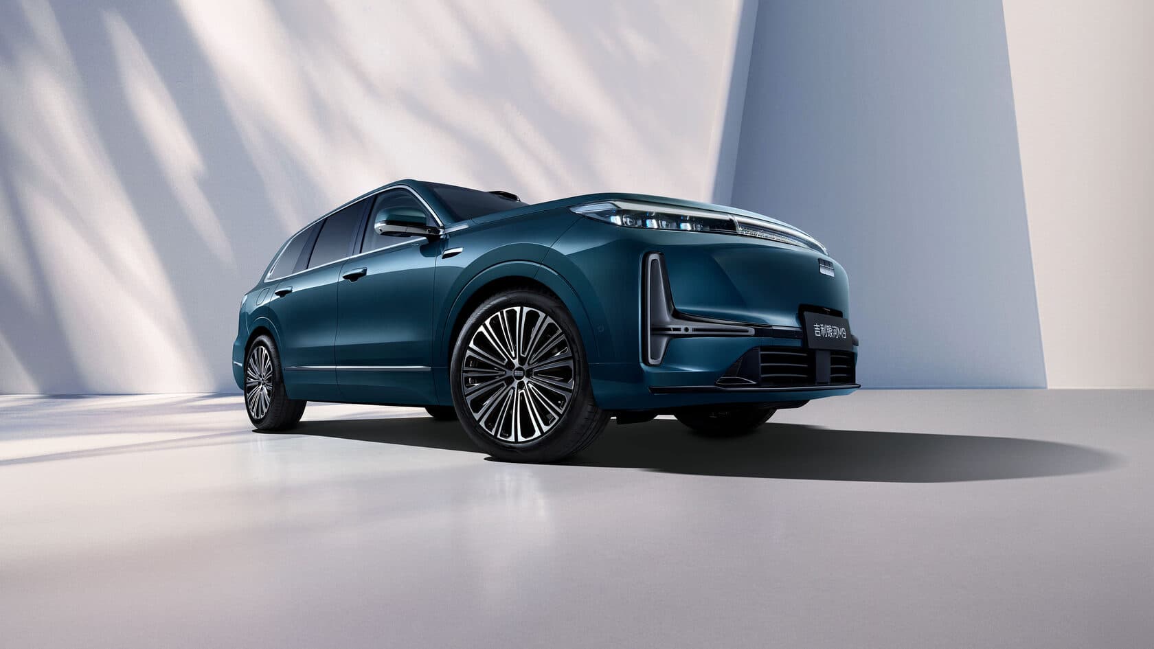 GEELY GALAXY M9 — фото 7