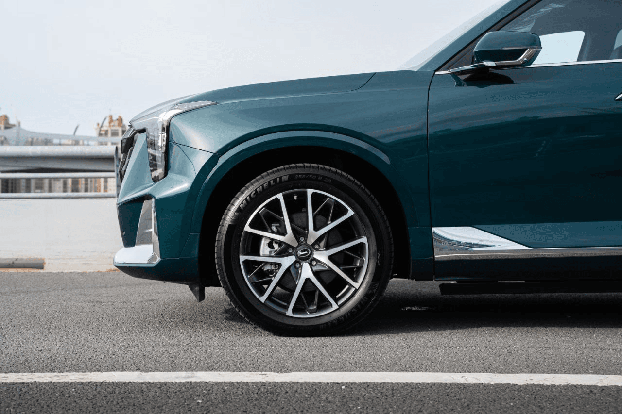 GAC GS8 II Hybrid (6-местный) — фото 2