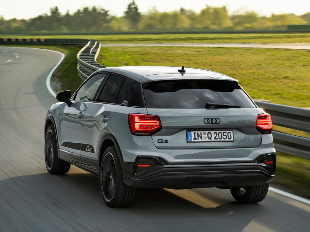 AUDI Q2 1.5 35 TFSI S — фото 6