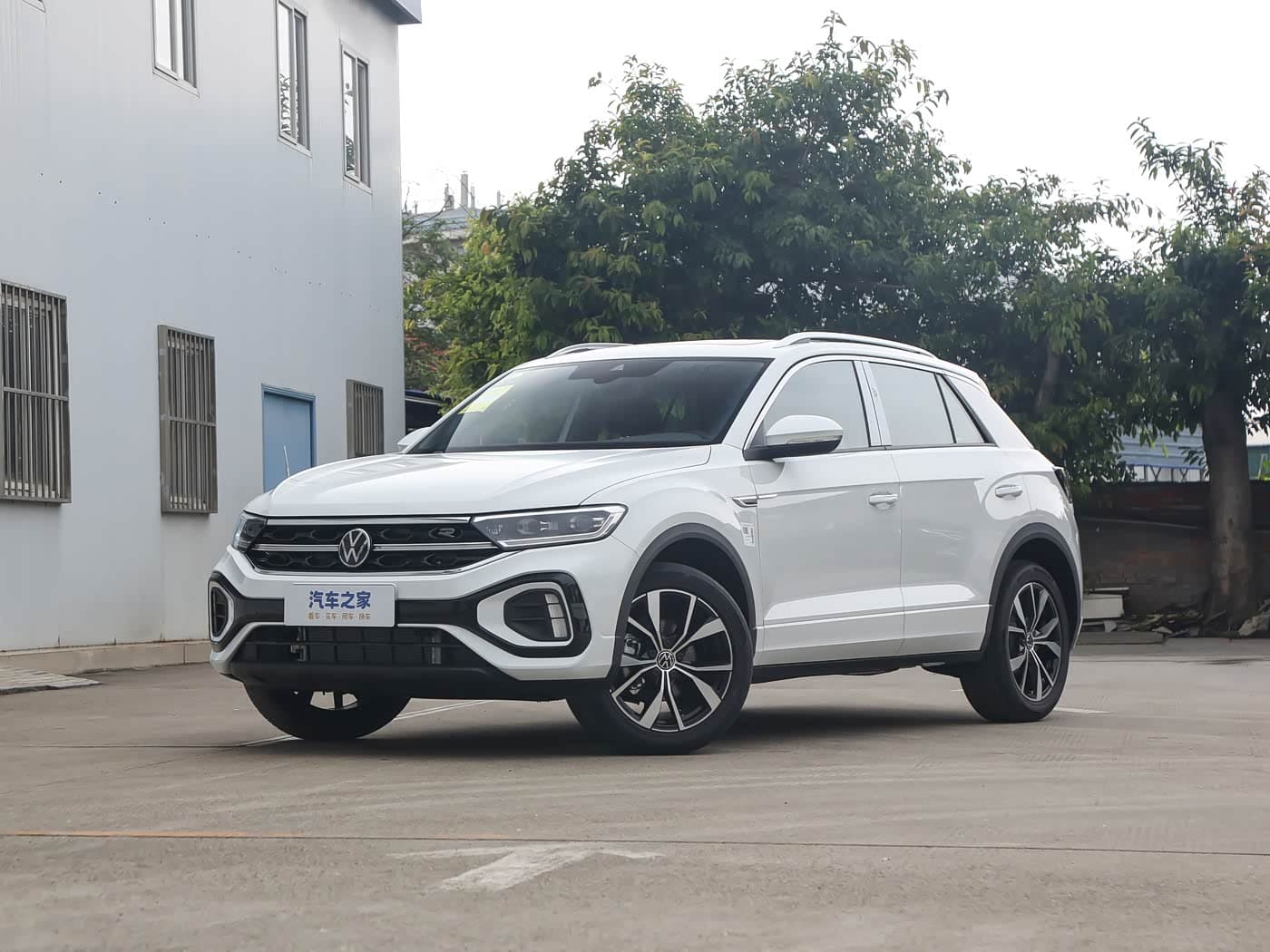 VOLKSWAGEN T-ROC