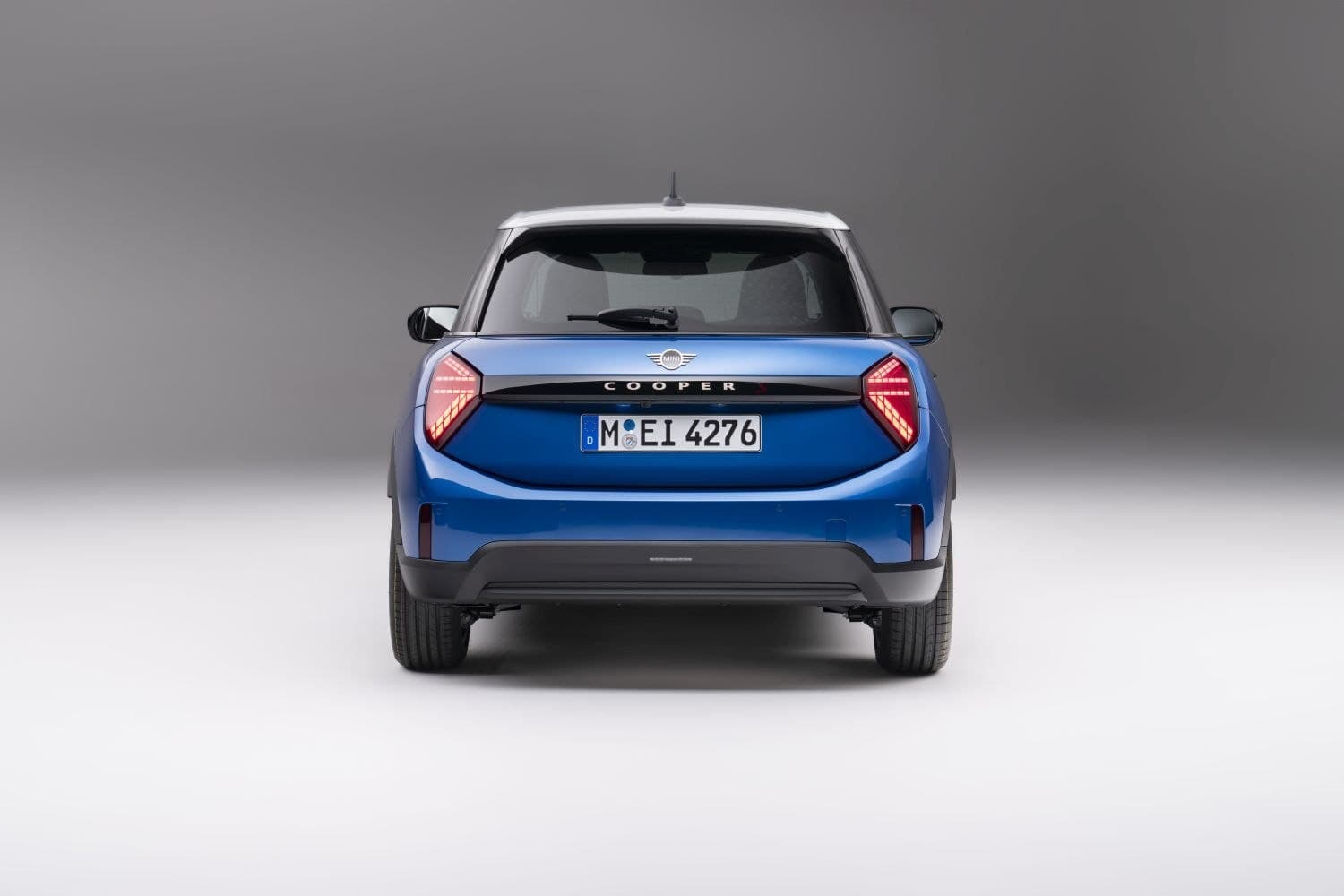 MINI Hatch (F65) — фото 2