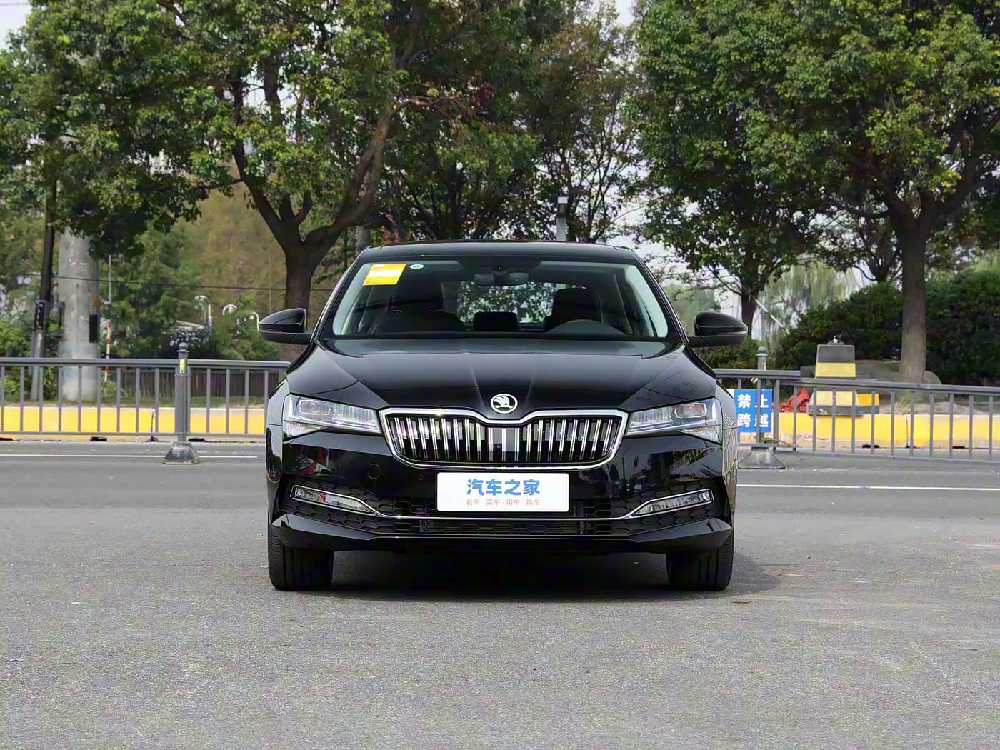 SKODA SUPERB — фото 2